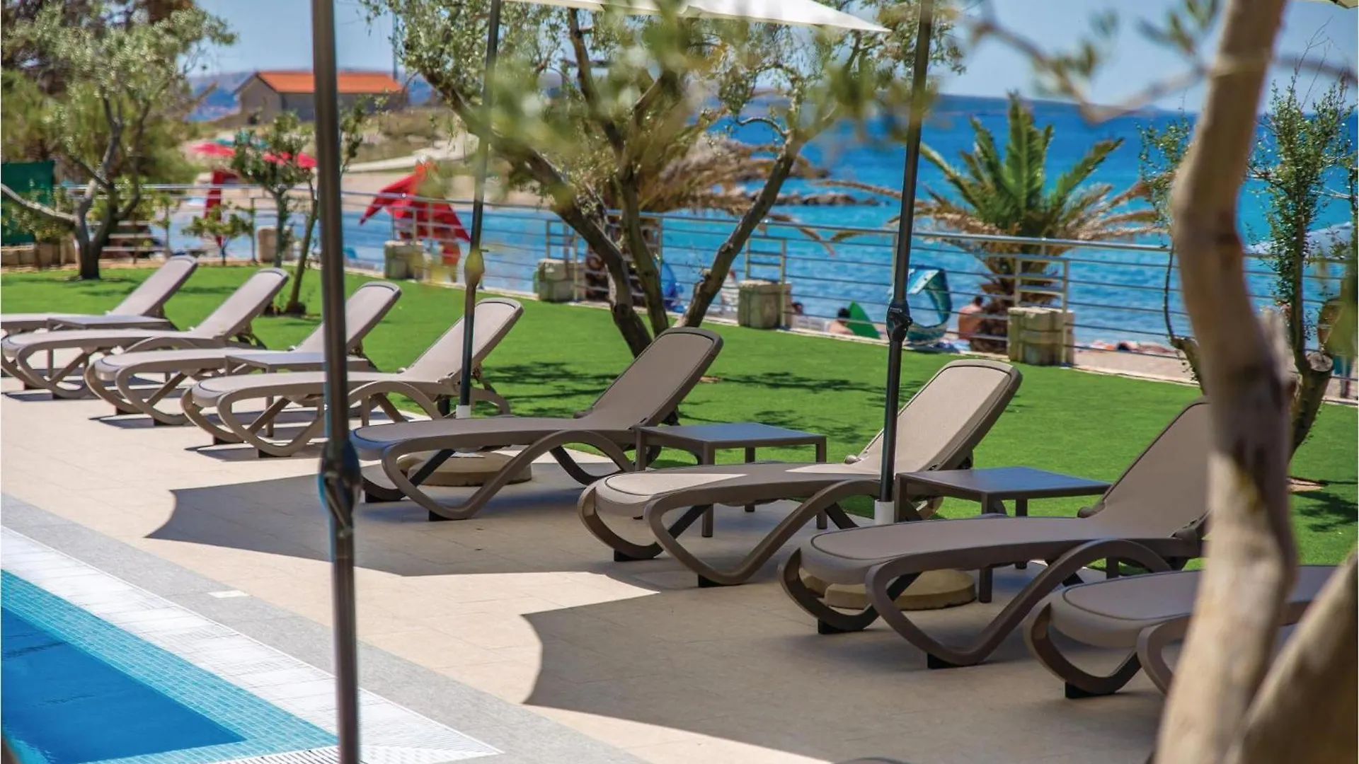 Beautiful Apartment In Povljana With Wifi 0*,  Croatia